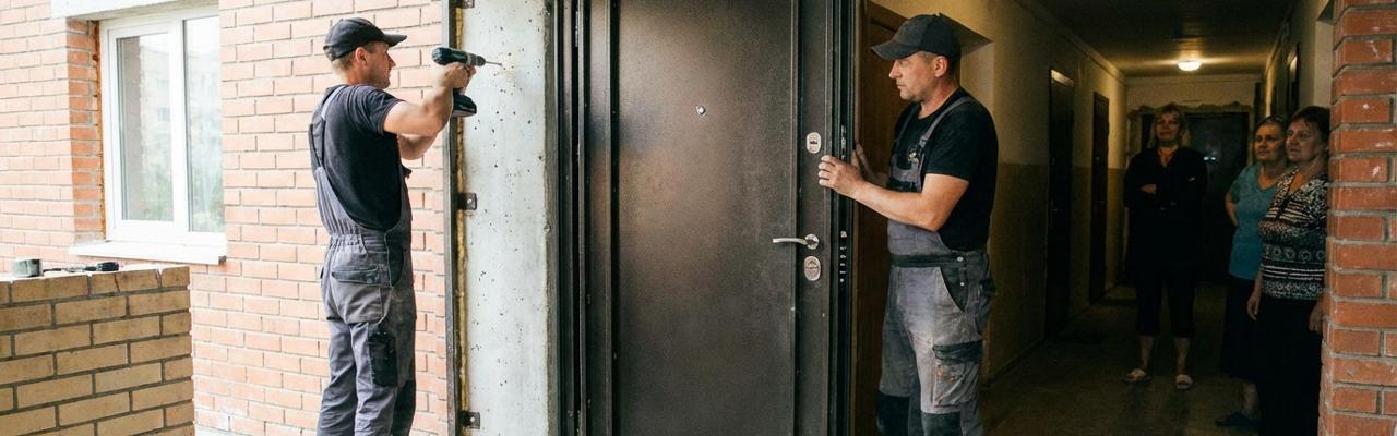 Instalación de puertas de seguridad en Alhendín